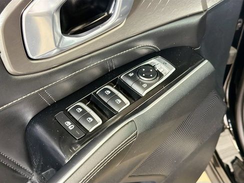 Used 2023 Kia Sorento SX AWD/4WD image 19