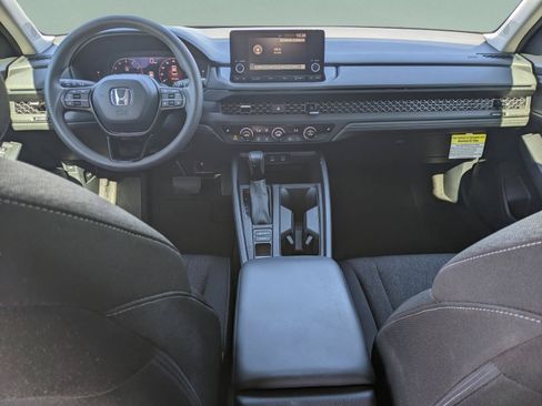 Used 2023 Honda Accord EX image 17