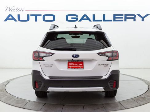 Used 2022 Subaru Outback Limited XT image 4