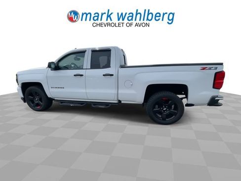 Certified 2018 Chevrolet Silverado 1500 LT w/ Redline Edition AWD/4WD image 5