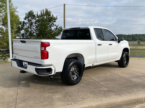 Used 2021 Chevrolet Silverado 1500 Custom image 6