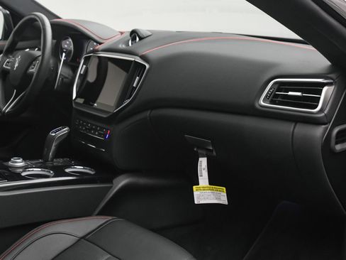 New 2024 Maserati Ghibli Modena Ultima Q4 image 19