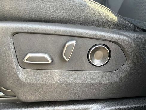 New 2026 GMC Yukon Denali w/ Sun & Power Step Package image 21