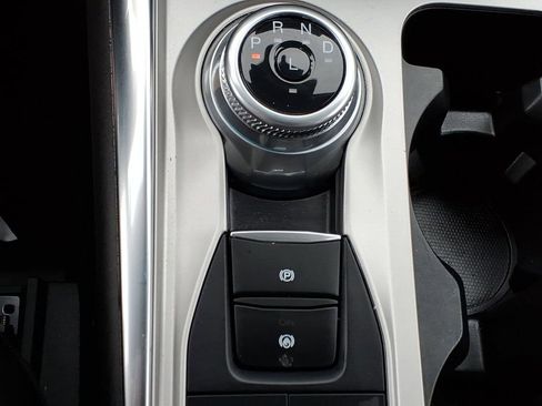 Used 2023 Ford Explorer XLT w/ Equipment Group 202A image 18