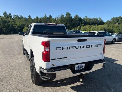 Used 2024 Chevrolet Silverado 1500 LT AWD/4WD image 4