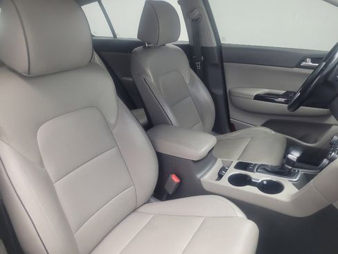 Used 2018 Kia Sportage EX image 21