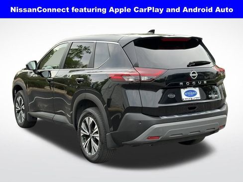 Used 2023 Nissan Rogue SV image 4