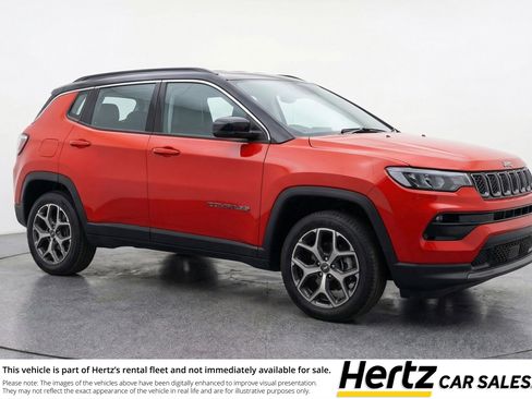 Used 2025 Jeep Compass Limited image 1