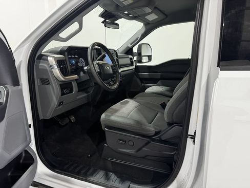 Used 2024 Ford F250 XLT AWD/4WD image 16