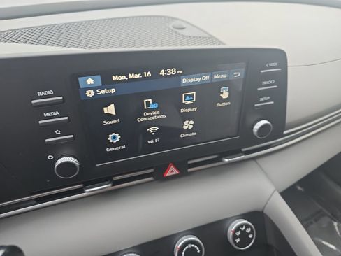 New 2026 Hyundai Elantra SE image 22