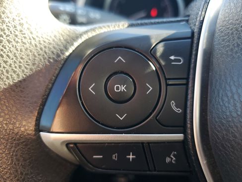 Certified 2022 Toyota Camry LE image 18