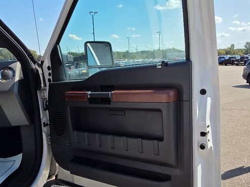 Used 2011 Ford F350 King Ranch w/ King Ranch w/Chrome Pkg image 17