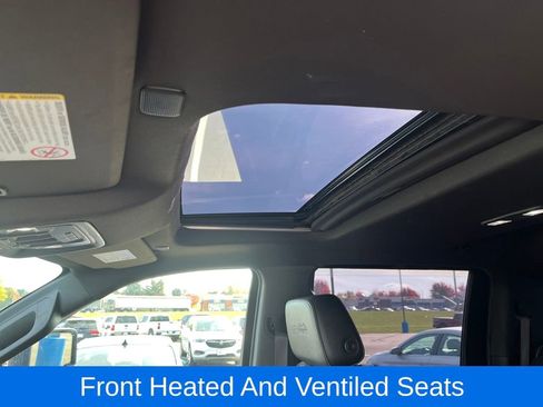 Used 2021 Chevrolet Silverado 3500 High Country w/ Technology Package image 27