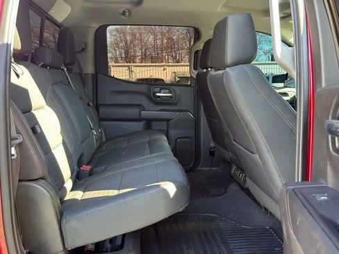 Used 2019 Chevrolet Silverado 1500 LT w/ Texas Edition image 9