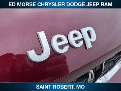 Used 2024 Jeep Grand Cherokee Limited AWD/4WD image 13