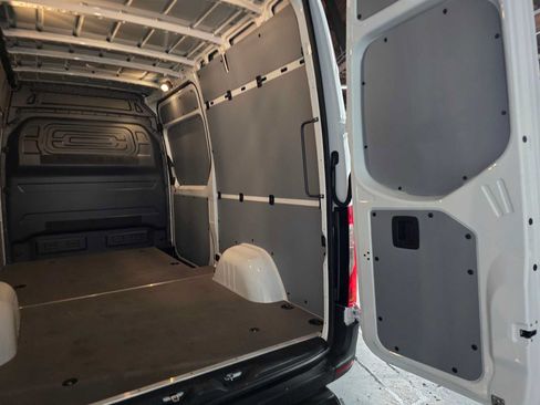 Used 2025 Mercedes-Benz Sprinter 2500 image 17