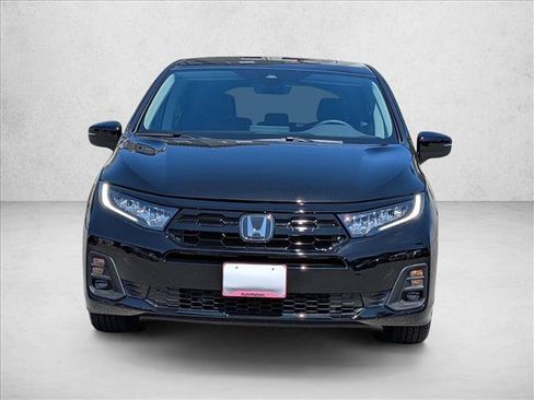 Used 2026 Honda Odyssey Touring image 2