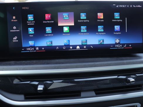 Certified 2024 BMW X5 xDrive40i w/ Premium Package image 37