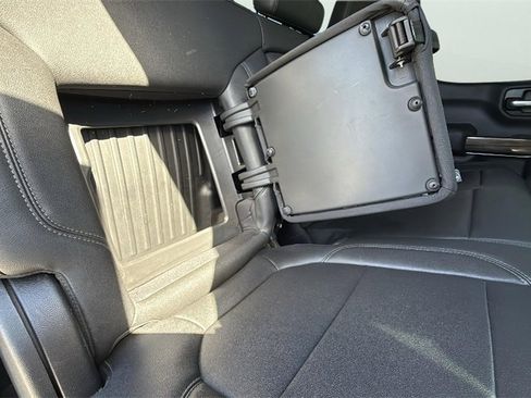 Used 2021 Chevrolet Silverado 1500 LT image 30