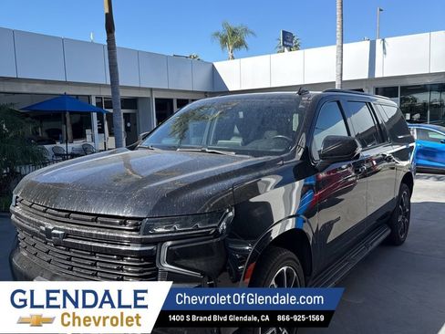 Certified 2021 Chevrolet Suburban RST w/ Luxury Package image 2