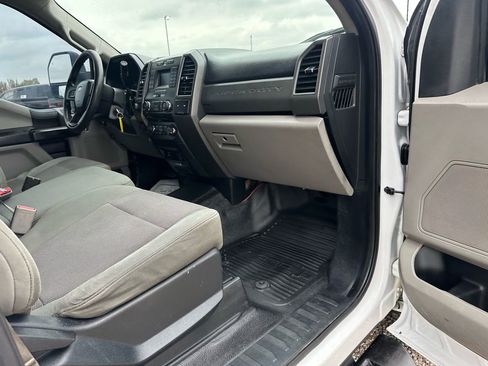 Used 2017 Ford F250 XL w/ Power Equipment Group image 12
