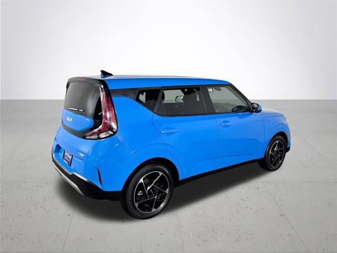 Certified 2025 Kia Soul EX image 7
