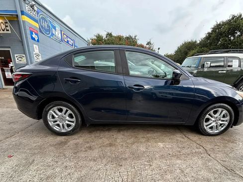 Used 2018 Toyota Yaris iA FWD image 7