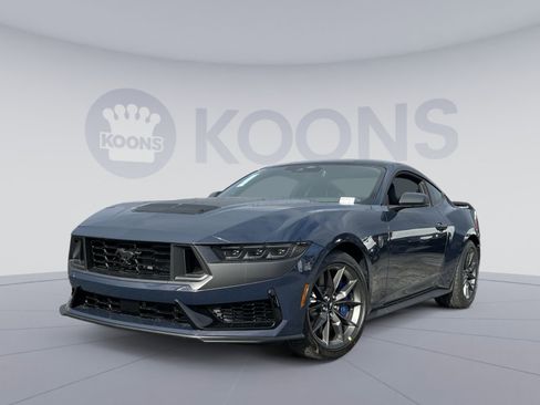 New 2026 Ford Mustang Dark Horse image 1