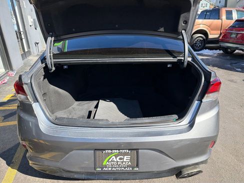 Used 2018 Hyundai Sonata SEL w/ Winter Weather Package image 12