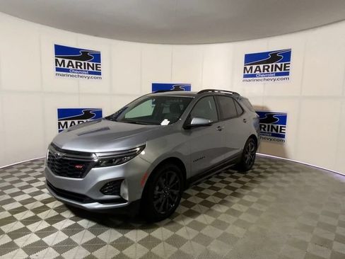Used 2023 Chevrolet Equinox RS FWD image 6