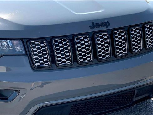 Used 2021 Jeep Grand Cherokee Laredo X image 29