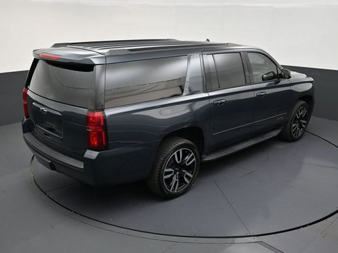 Used 2019 Chevrolet Suburban Premier AWD/4WD image 16