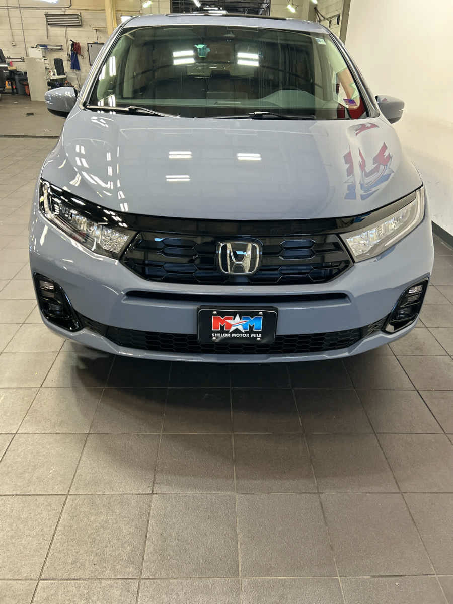 New 2027 Honda Odyssey Elite image 3