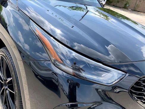 Used 2023 Toyota Highlander XSE image 28