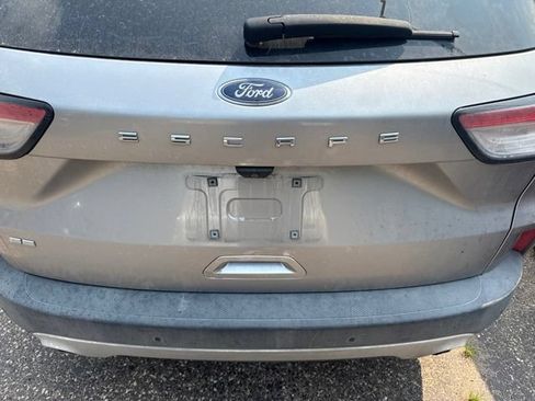 Used 2022 Ford Escape SE FWD image 5