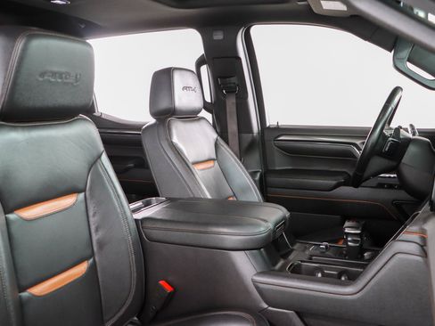 Used 2024 GMC Sierra 1500 AT4 w/ Technology Package AWD/4WD image 31