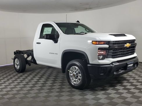 New 2026 Chevrolet Silverado 2500 W/T w/ WT Convenience Package RWD image 3