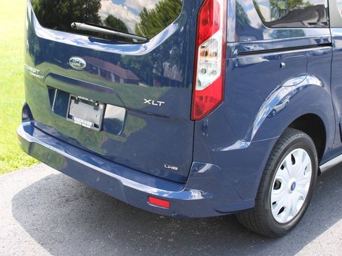 Used 2019 Ford Transit Connect XLT FWD image 4