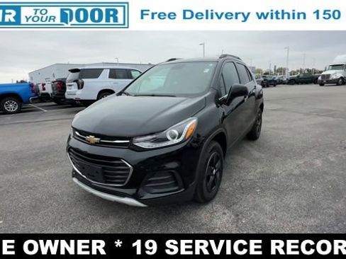 Used 2019 Chevrolet Trax LT w/ LT Convenience Package image 34