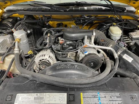 Used 2003 Chevrolet S10 Pickup LS w/ Appearance Package image 32