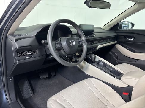 Used 2023 Honda Accord EX image 15