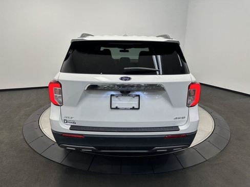 Used 2021 Ford Explorer XLT w/ Equipment Group 202A AWD/4WD image 6