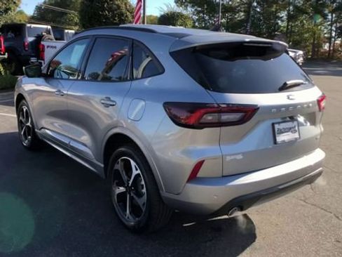 Used 2023 Ford Escape ST-Line Elite image 7