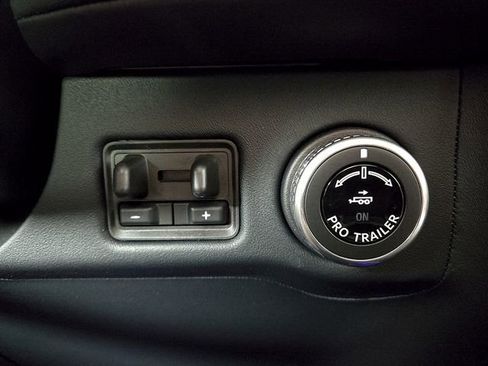 New 2025 Lincoln Navigator Black Label image 19