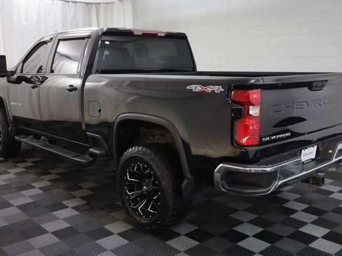 Used 2022 Chevrolet Silverado 2500 LT image 15