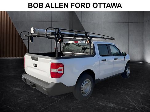 Used 2025 Ford Maverick XLT w/ Equipment Group 302A AWD/4WD image 13