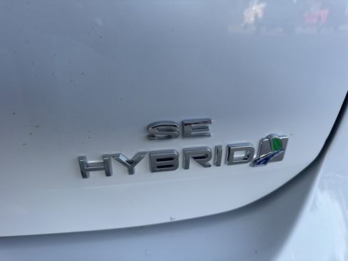 Used 2018 Ford C-MAX SE image 14