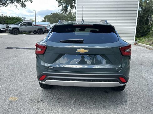 Certified 2025 Chevrolet Trax LT FWD image 5