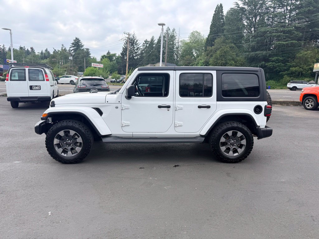 Used 2018 Jeep Wrangler Unlimited Sahara w/ Uconnect 4C Nav & Sound Group AWD/4WD image 2