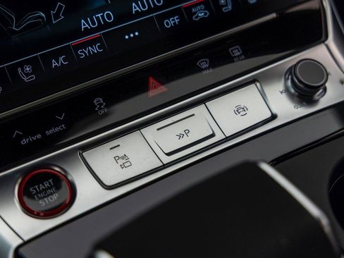 Used 2025 Audi RS 6 performance image 63